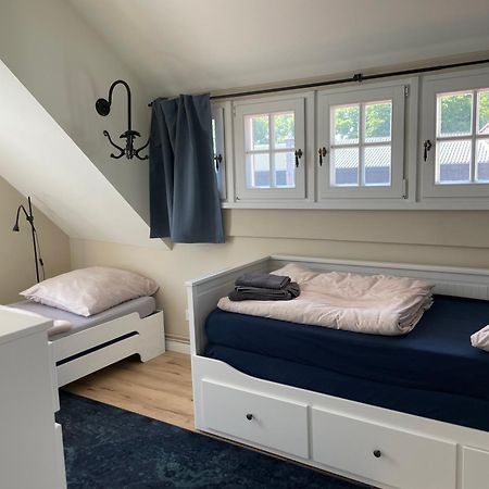 Luxus Lindenhof Apartments -Ferienwohnungen In Friesland An Der Nordsee Am Naturschutzgebiet Urwald Neuenburg  Zimmer foto